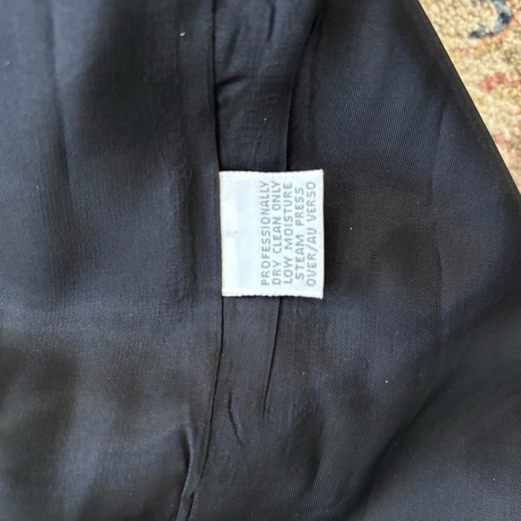 Liz Claiborne red and black houndstooth wool pencil skirt with pockets - Picture 6 of 10